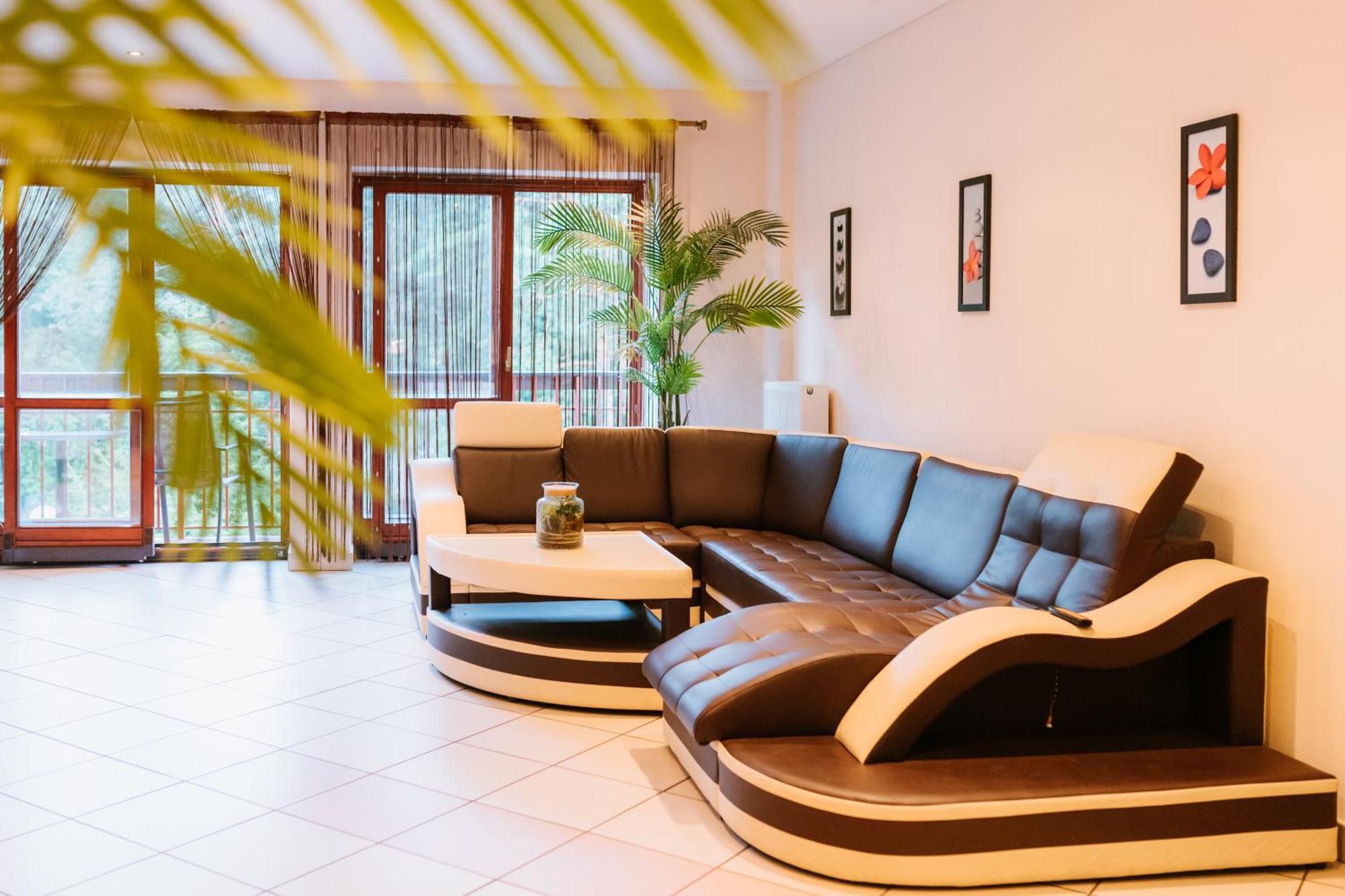 Osrodek Szkoleniowo Wypoczynkowy Roznow Hotel Ngoại thất bức ảnh